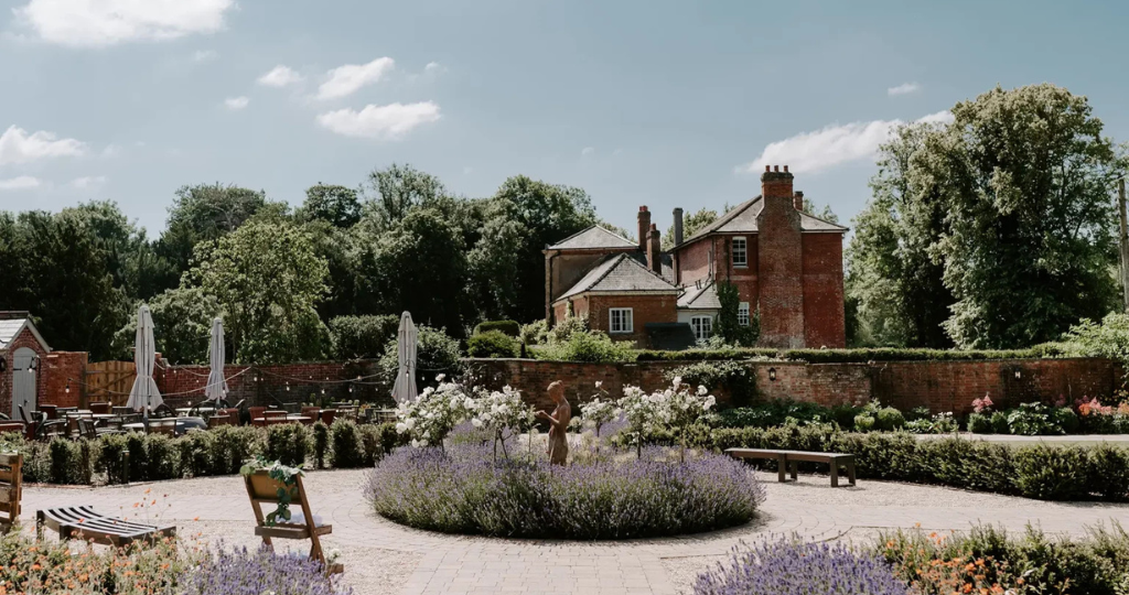 syrencot-wewdding-hotel-venue-uk